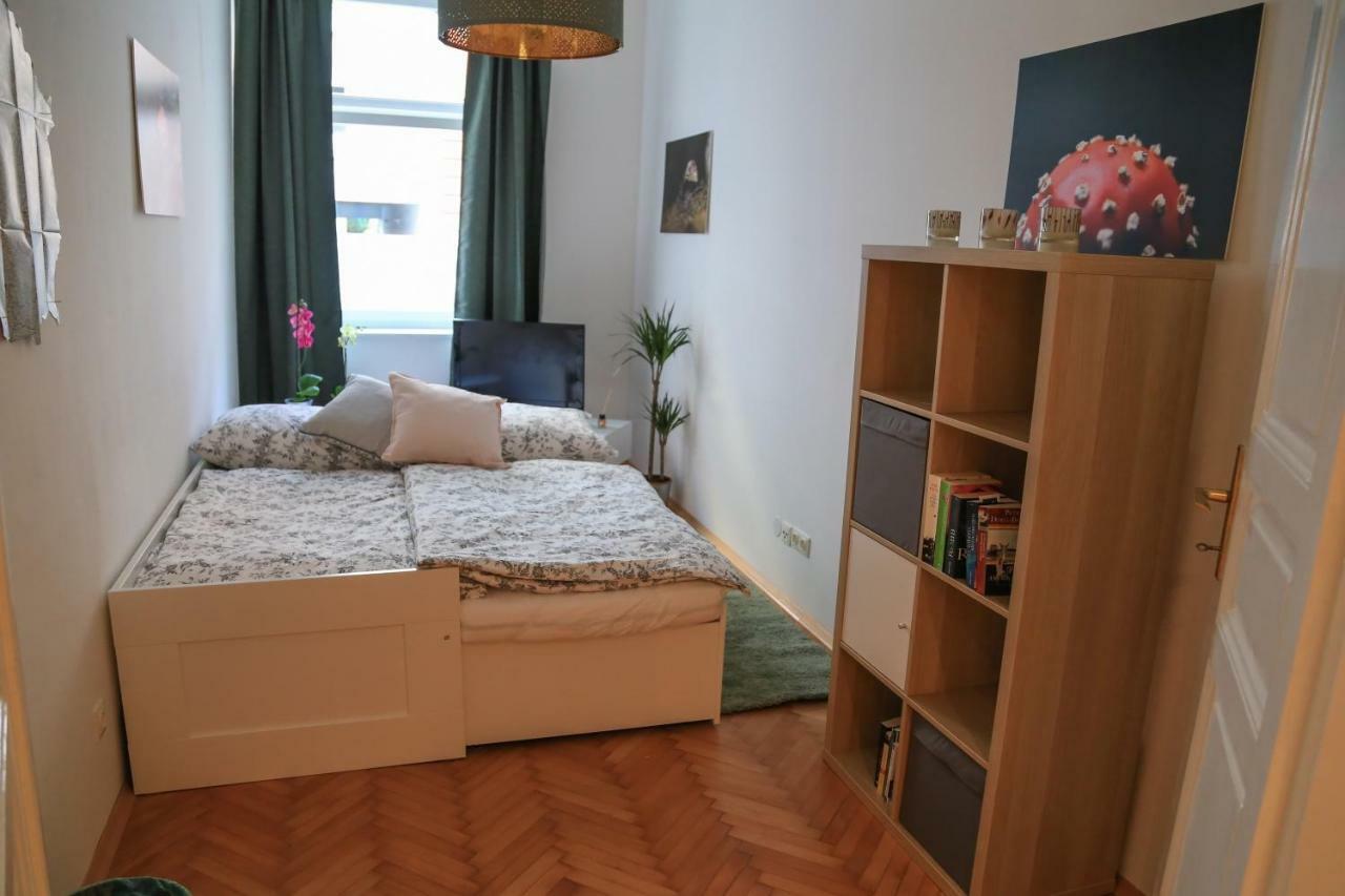 Lovely Apartment In The Heart Of Graz Exterior foto